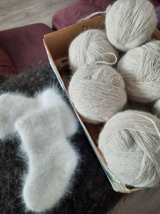 Нитки пряденные. Собачий пух.