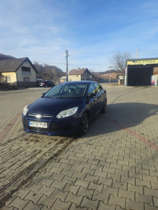 FORD Focus 2013 — imagine 5