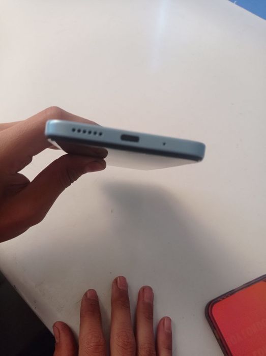 Redmi 12 yangi xotirasi 128 8