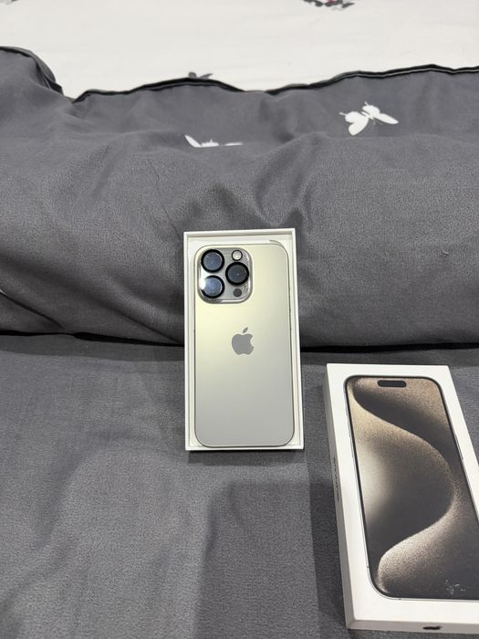 Iphone 15 pro Natural Titanium 256gb