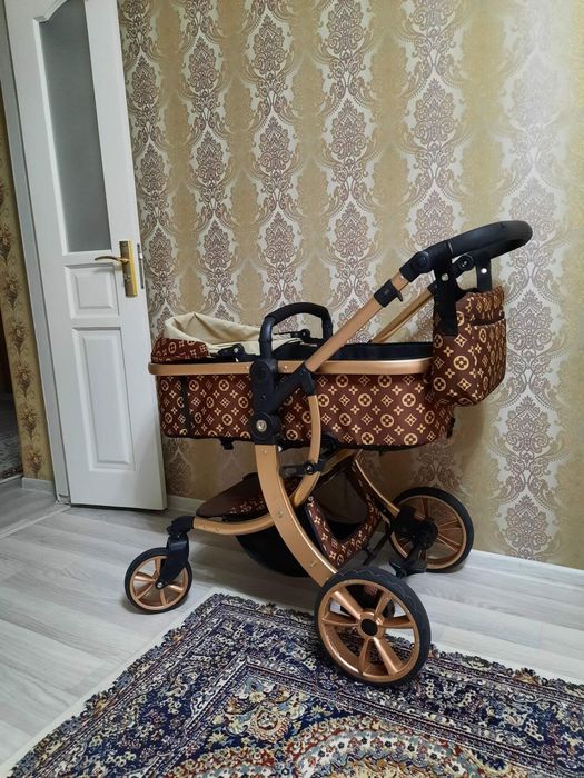 Продам коляску универсальную