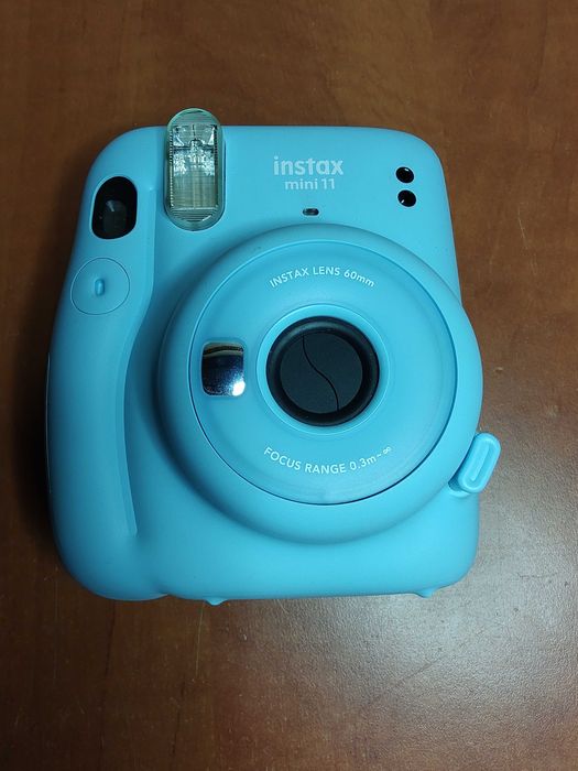 Aparat foto instant FUJIFILM Instax Mini 11 cu husa de transport