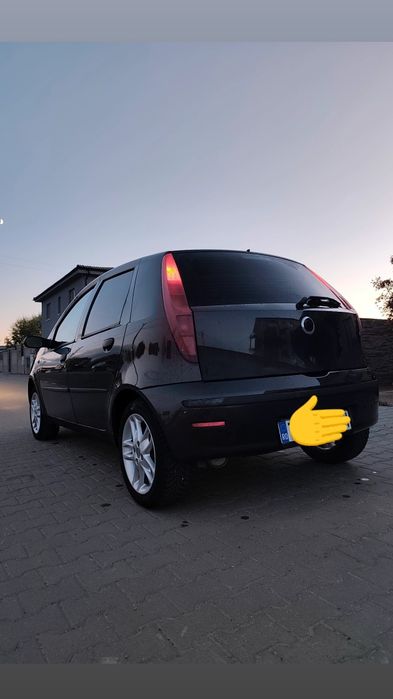 Mașină Fiat Punto