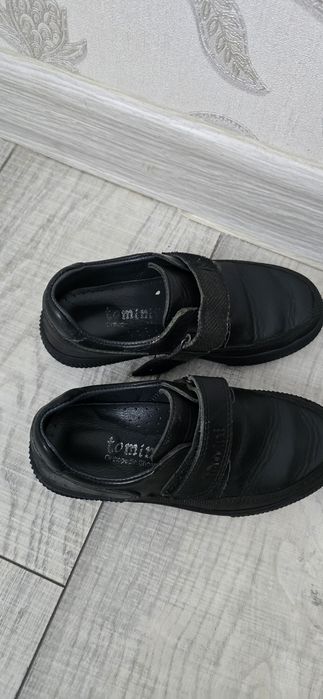 Продам детский кожаный туфли на мальчика