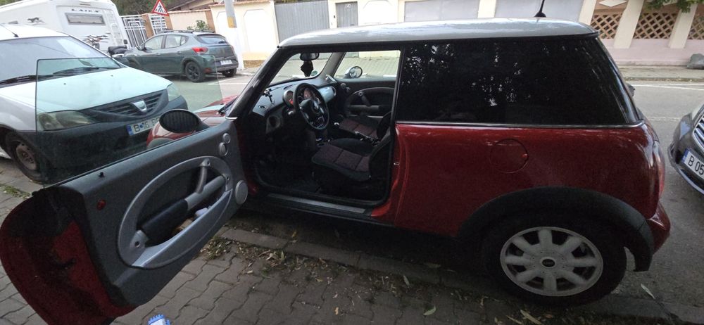 Minicooper rosu 1.6