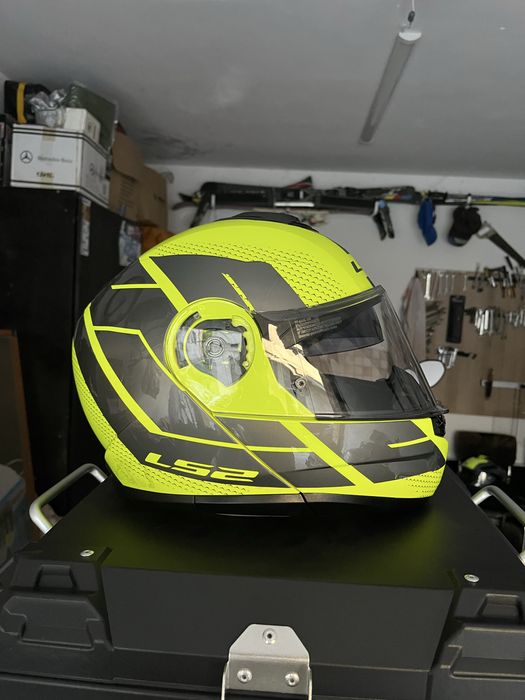 Модуларна каска LS2 Strobe 2
