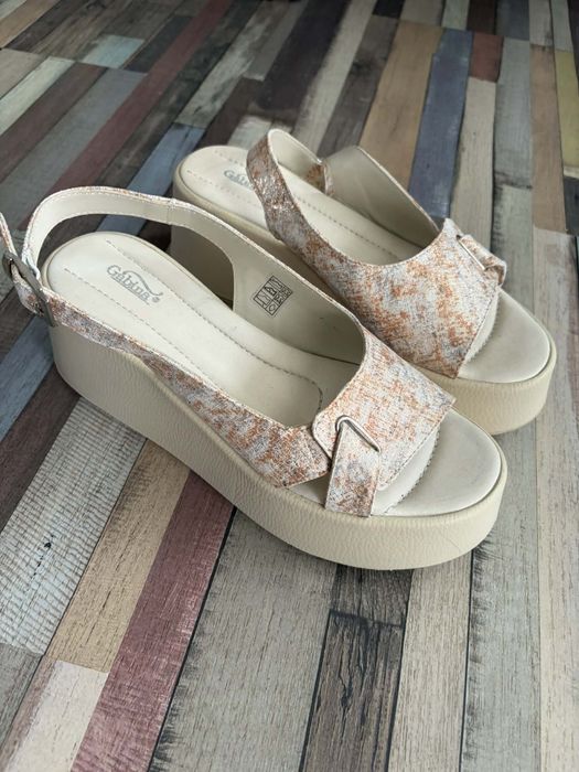 Сандали Габина 40 номер нови