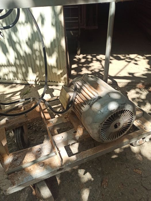 Циркуляр за рязане на дърва