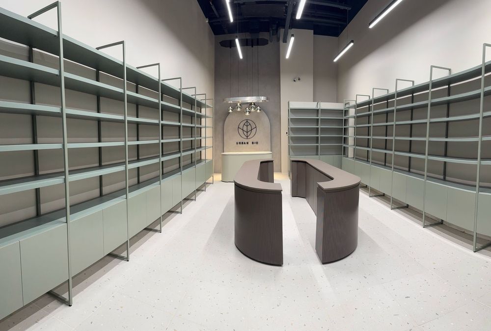 Mobilier comercial premium – stare impecabilă, documentație completă