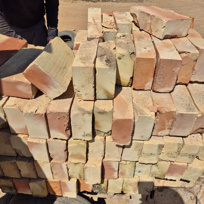 Кирпич красный кирпич