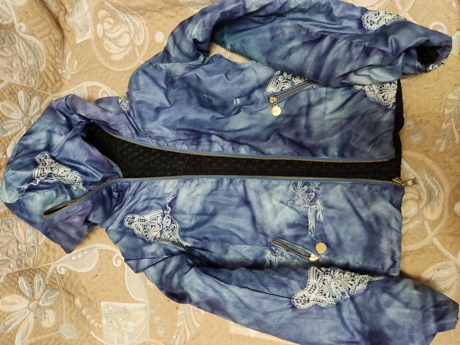 Продам куртку-ветровку