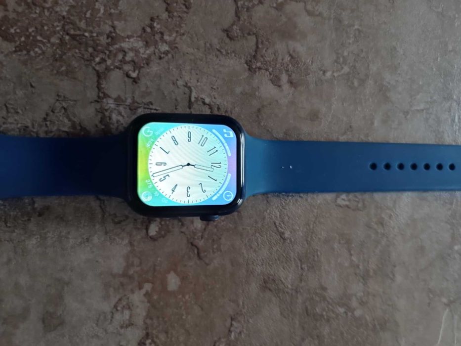 Смарт часовник с безжично зарядно