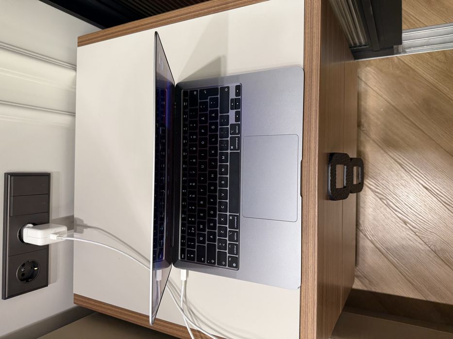 Macbook Air M1 8/256