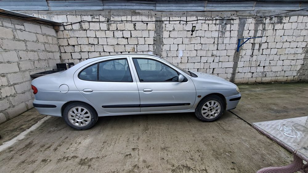 Vând:Renou Megane 1