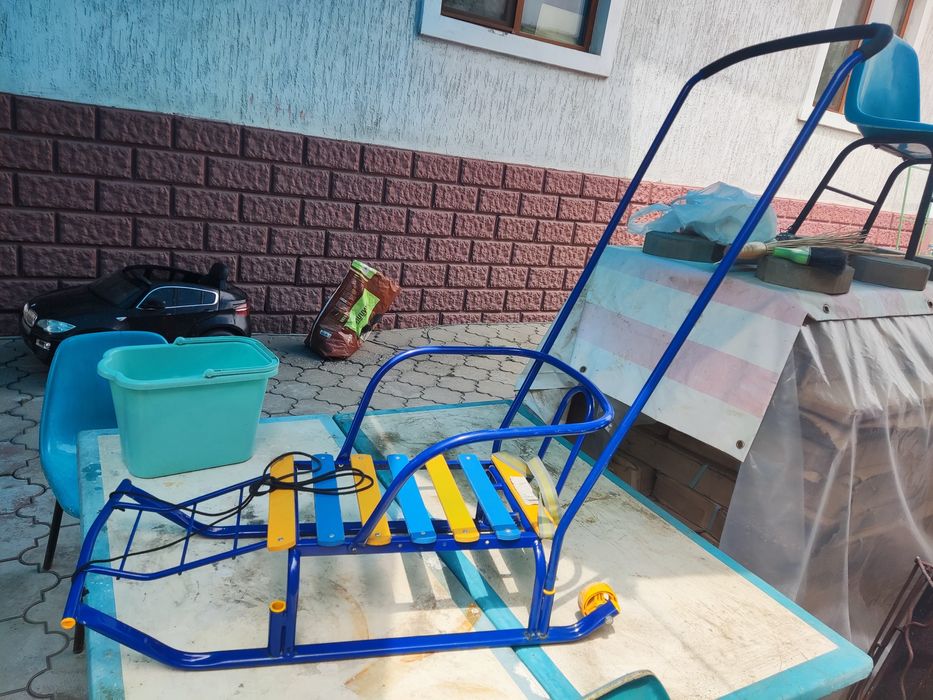 Санки с колесиками