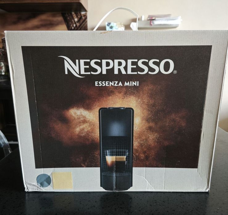 Кофемашина Nespresso C30 Essenza Mini