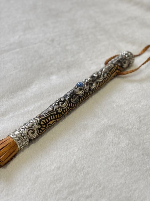 Қамшы, қолдан жасалған