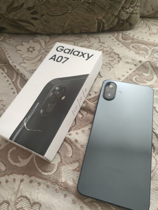 Продам Самсунг А07