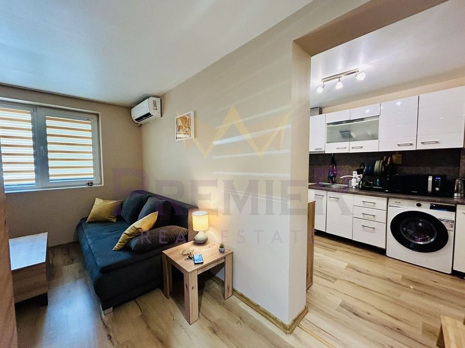 Продава се Двустаен апартамент в Варна, Център - 50 кв.м за 1700 €/кв.м - Снимка #3