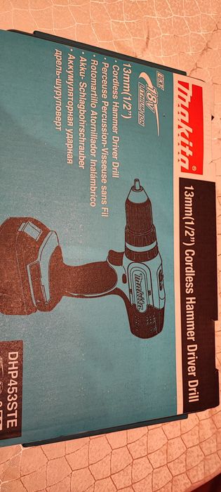 Макита,зарядно,DHP485 ,453,винтоверт.батерия ,вл1830.bl1830.чанта хилт