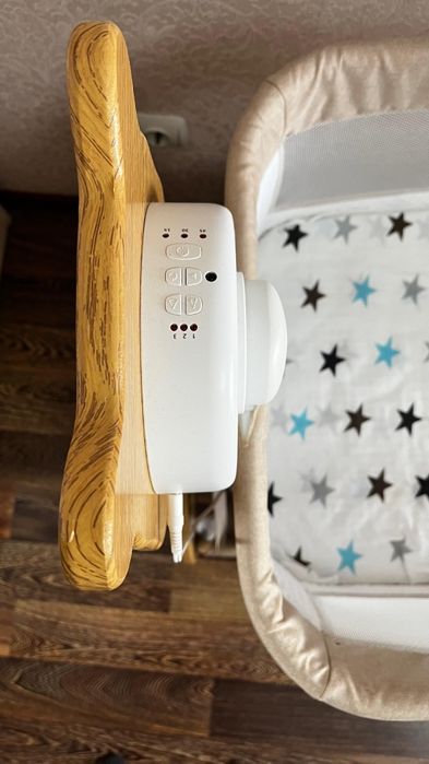 Электронная детская кроватка