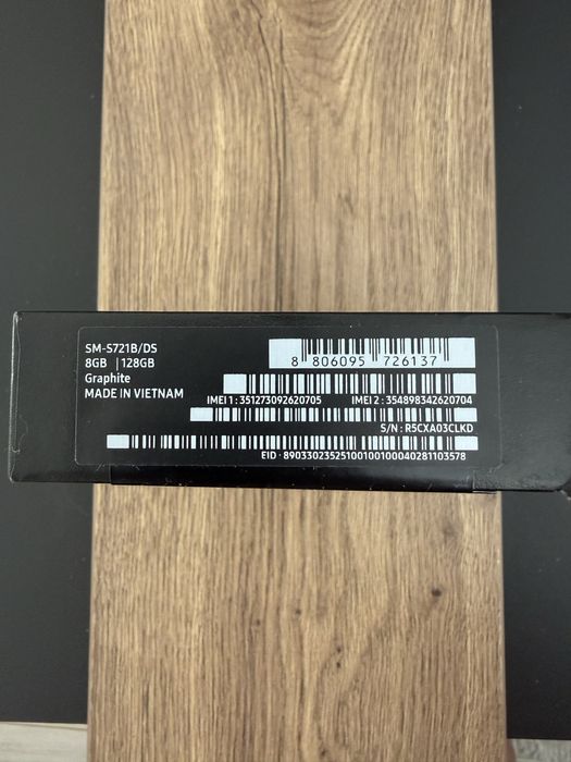 Samsung Galaxy S24 FE 128GB / 8GB RAM, Graphite — NOU, SIGILAT