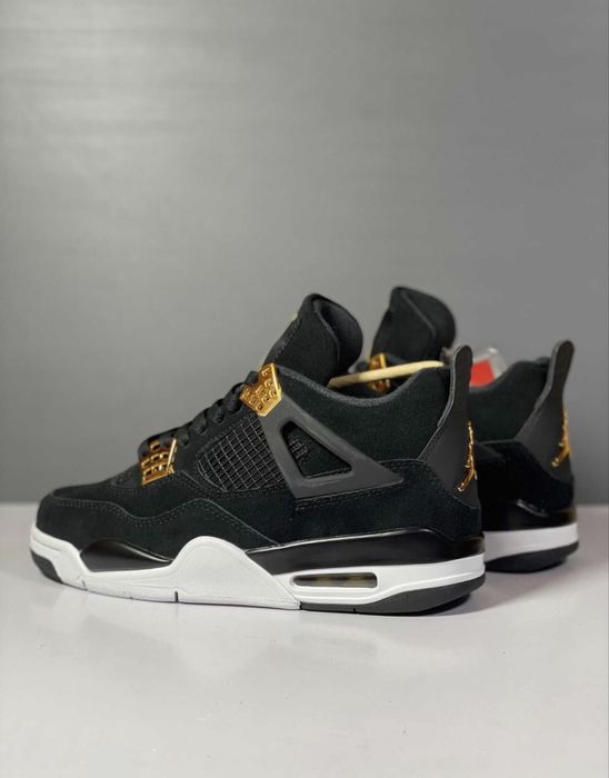 Air Jordan 4 Retro Royalty