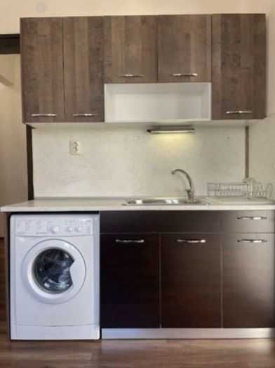 Дава се под наем Четиристаен апартамент в София, Яворов - 110 кв.м за 796.62 € - Снимка #2