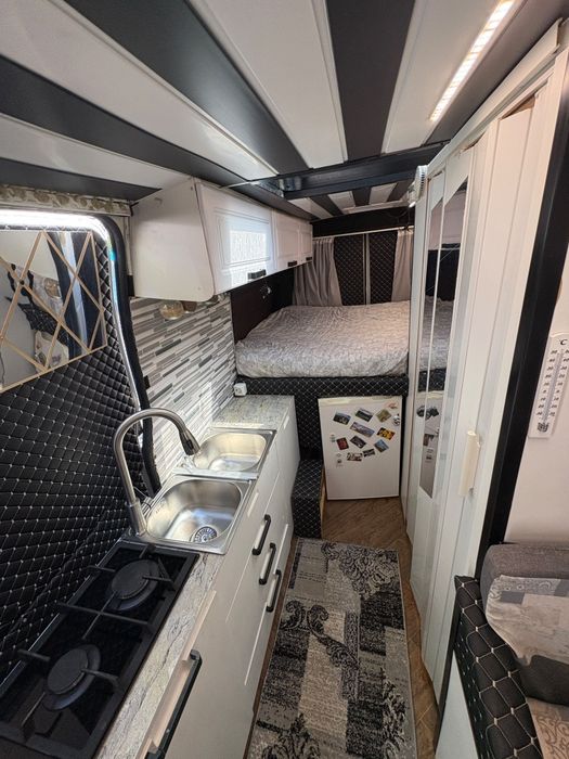 Autoruotă, campervan, omologată RAR, independentă energetic, echipată și pregătită pentru călătorii atât vara cât și iarna