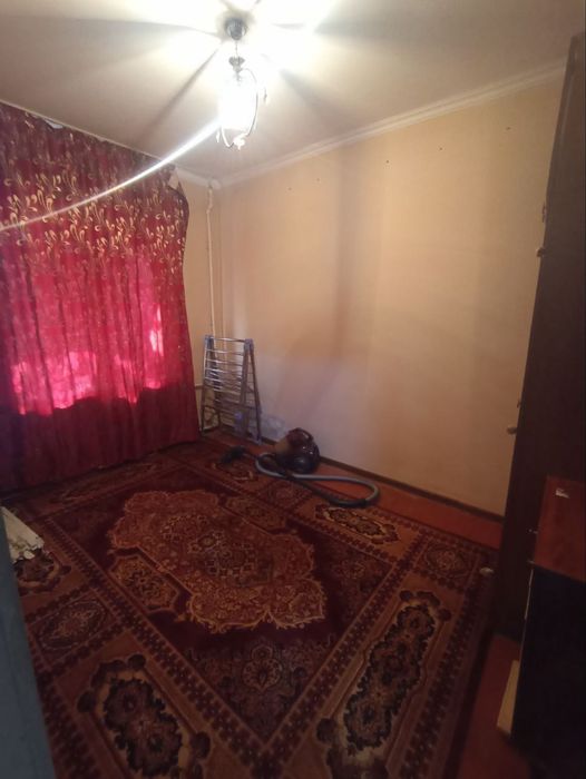 Продается трёхкомнатная квартира на массиве Водник