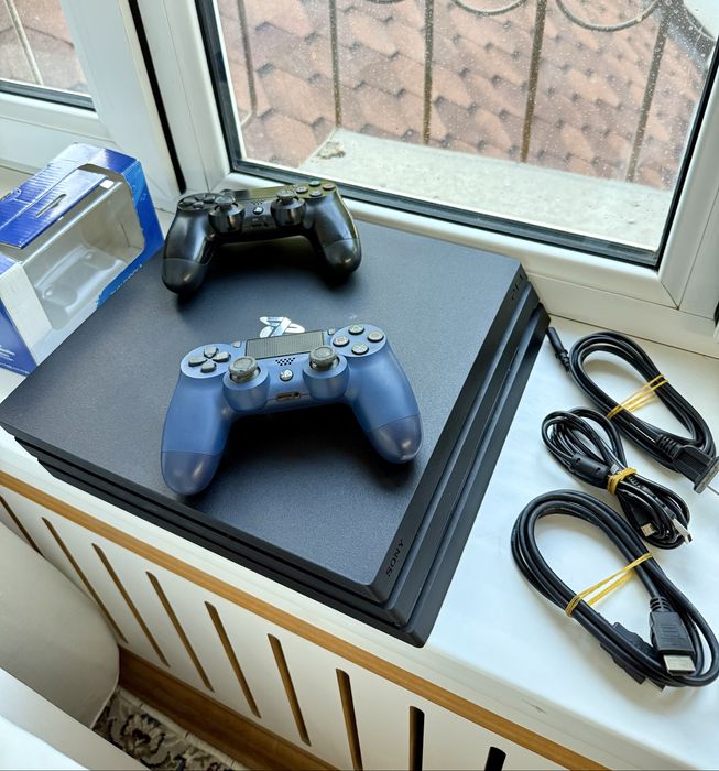 PlayStation 4 Pro 4K 2TB 3-ревизия