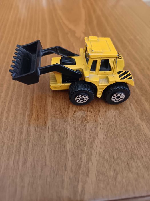 Трактор Matchbox Superfast No. 29 Tractor Shovel.