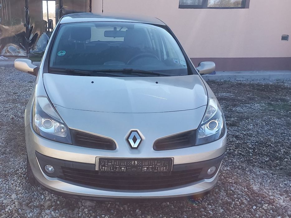 RENAULT Clio