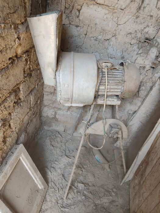 Зерно дробилка б/у