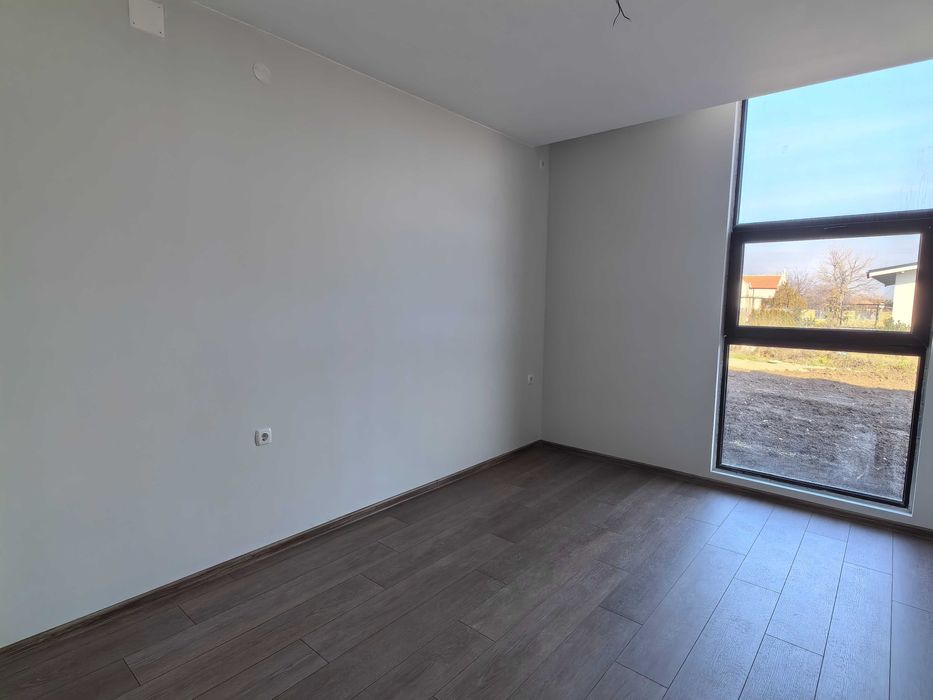 Продава се Къща в Ямбол, Зорница - 110 кв.м за 1682 €/кв.м - Снимка #3