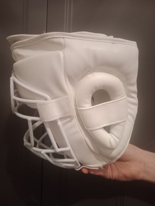 Продам шлем для каратэ Киошинкай