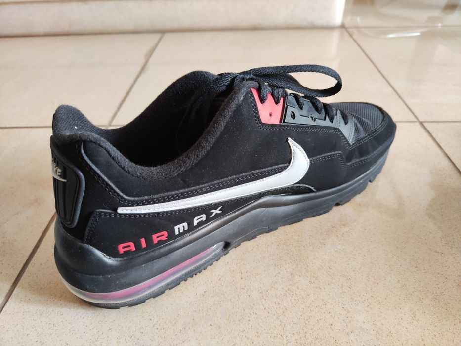 Обувки NIKE AIR MAX LTD 3