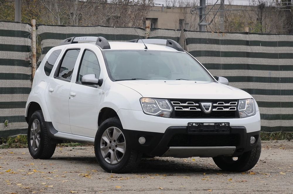 Dacia Duster 4WD 2014 1.5dCi 110 CP E5 4x4 6 trepte AC Piele Navi, Recent Adusa IT