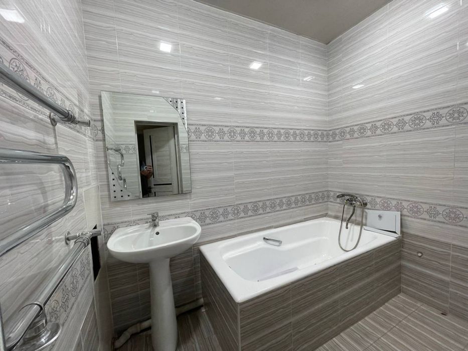 Ц-1 ГУВД (ул. Нукус, кафе Эфенди, метро Ойбек) Под офис или для жилья