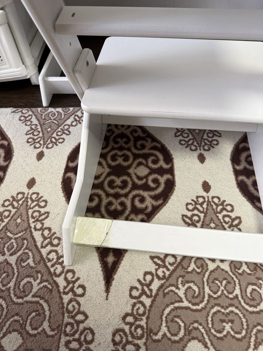 Продам парту с растущим стулом!