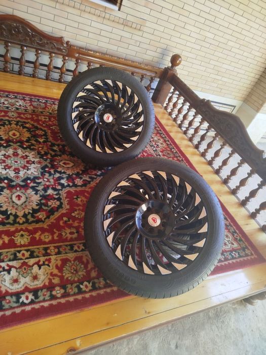 Продаются диски с шинами R17