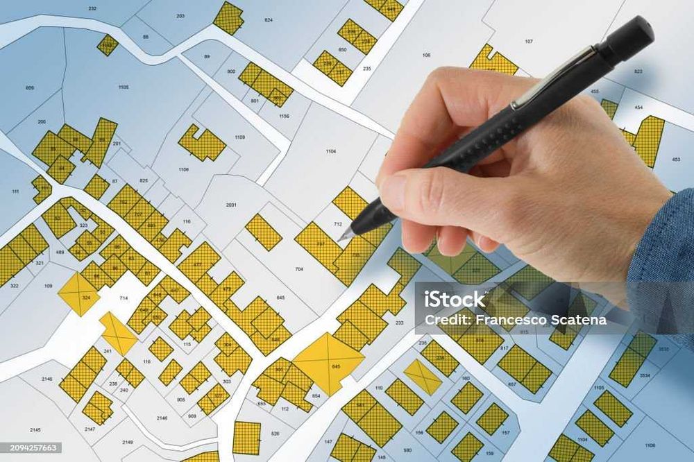 Topograf + consultant APIA, în Arad
