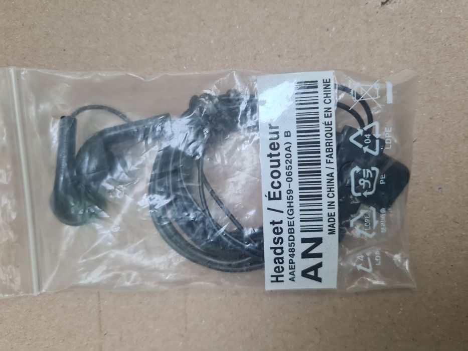 Căști handsfree cu telefon SGH-600/J700