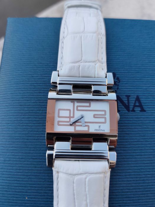 Дамски часовник Festina
