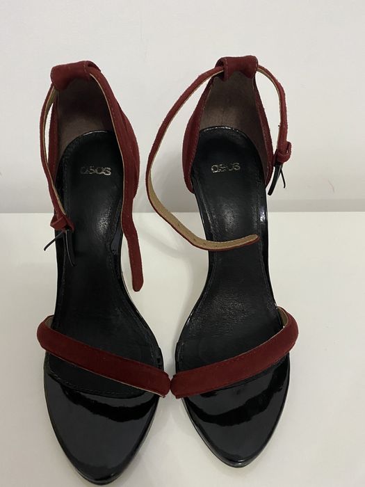 Sandale marimea 38