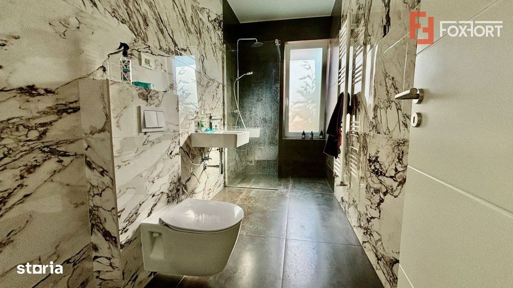 Duplex de vanzare cu 3 camere si 2 bai, zona Giarmata Vii