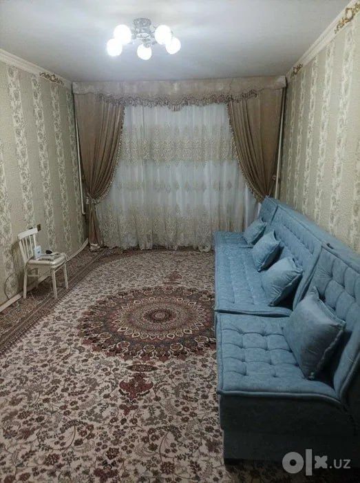 Квартира на Караташ -колледж Бенькова 3/1/4 общ пл 80м ,балкон 2*6