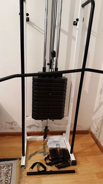 Многофункциональный силовой тренажёр