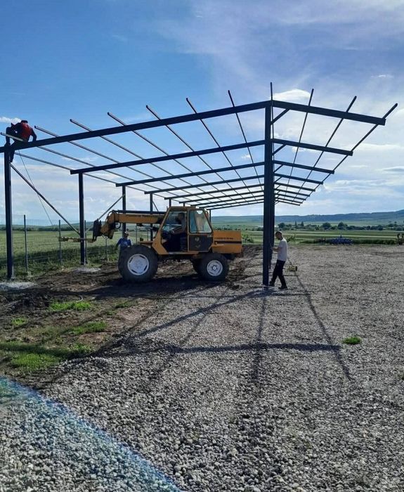 Vand hale metalice la cel mai bun preț