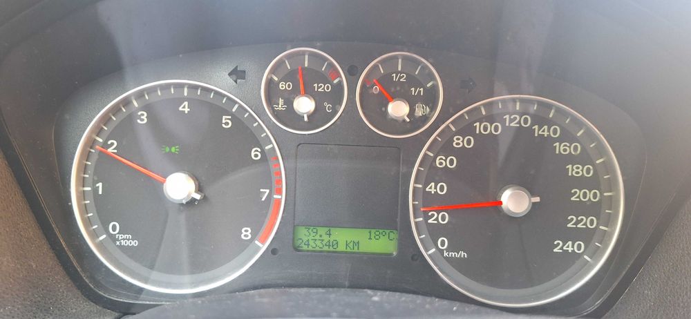 Vand Ford Focus DA3 (MK2) 2007